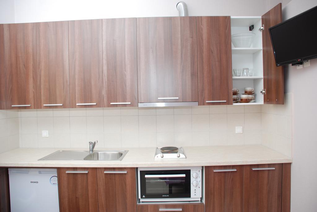Marianna Apartments Néa Ródha Quarto foto